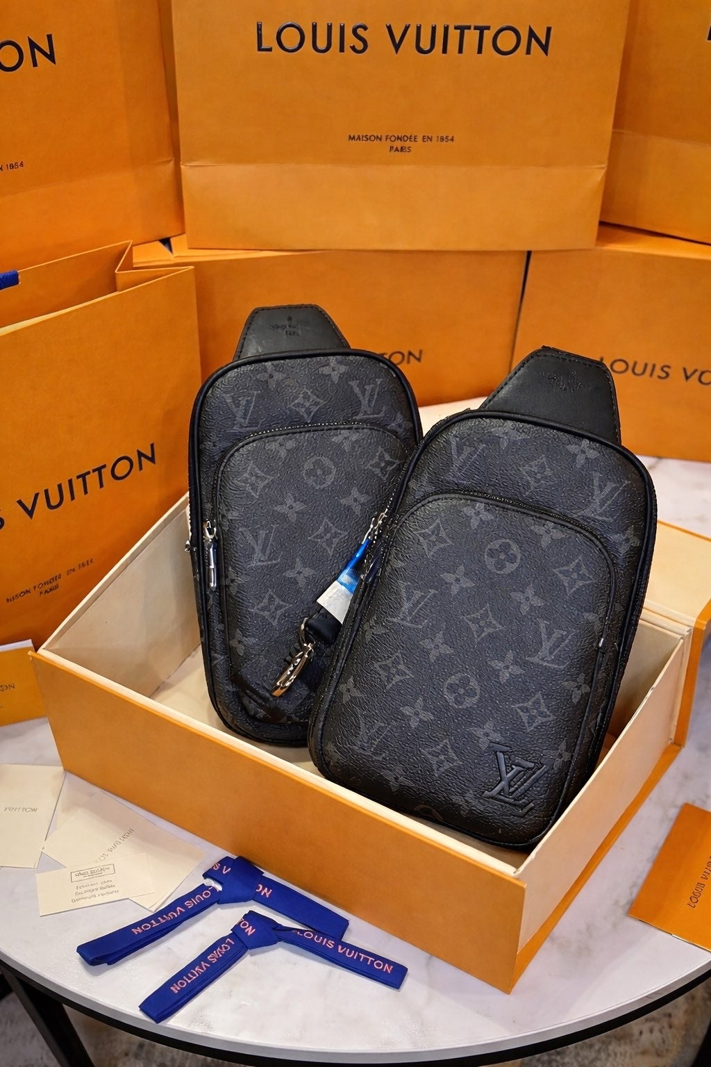 Sac Avenue Sling Bac